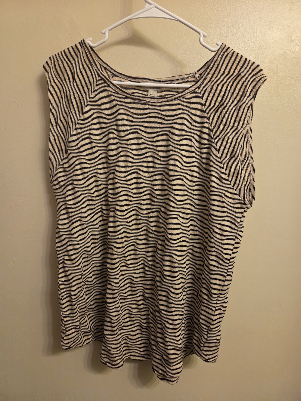 Lucky Brand Striped Knit Sleeveless Top Large Cream Black Textured Zig Zag